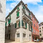 Palazzo Basilisco Luxury Suite